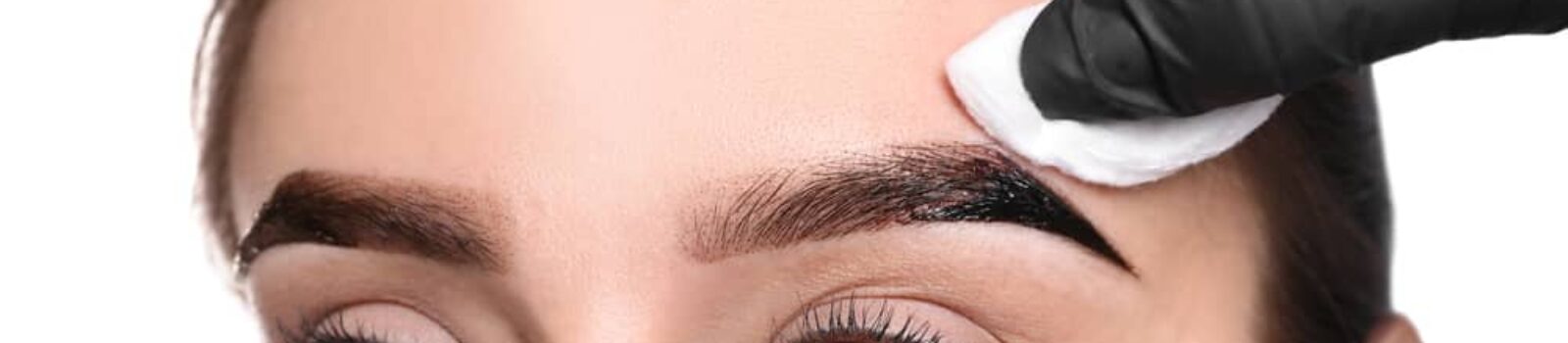 Eyebrow tinting is one of the many ways you can improve your looks.