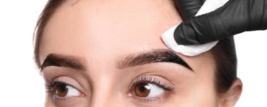 Eyebrow tinting is one of the many ways you can improve your looks.